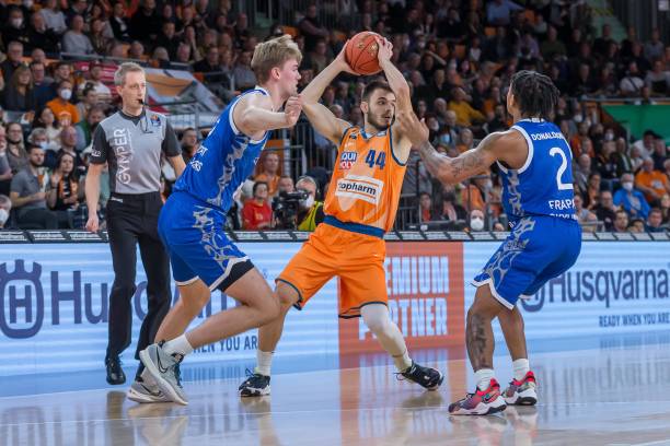 他个人的天 他个人的天