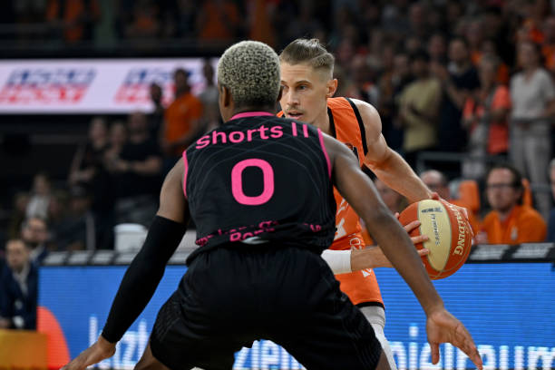 战术革新 战术革新